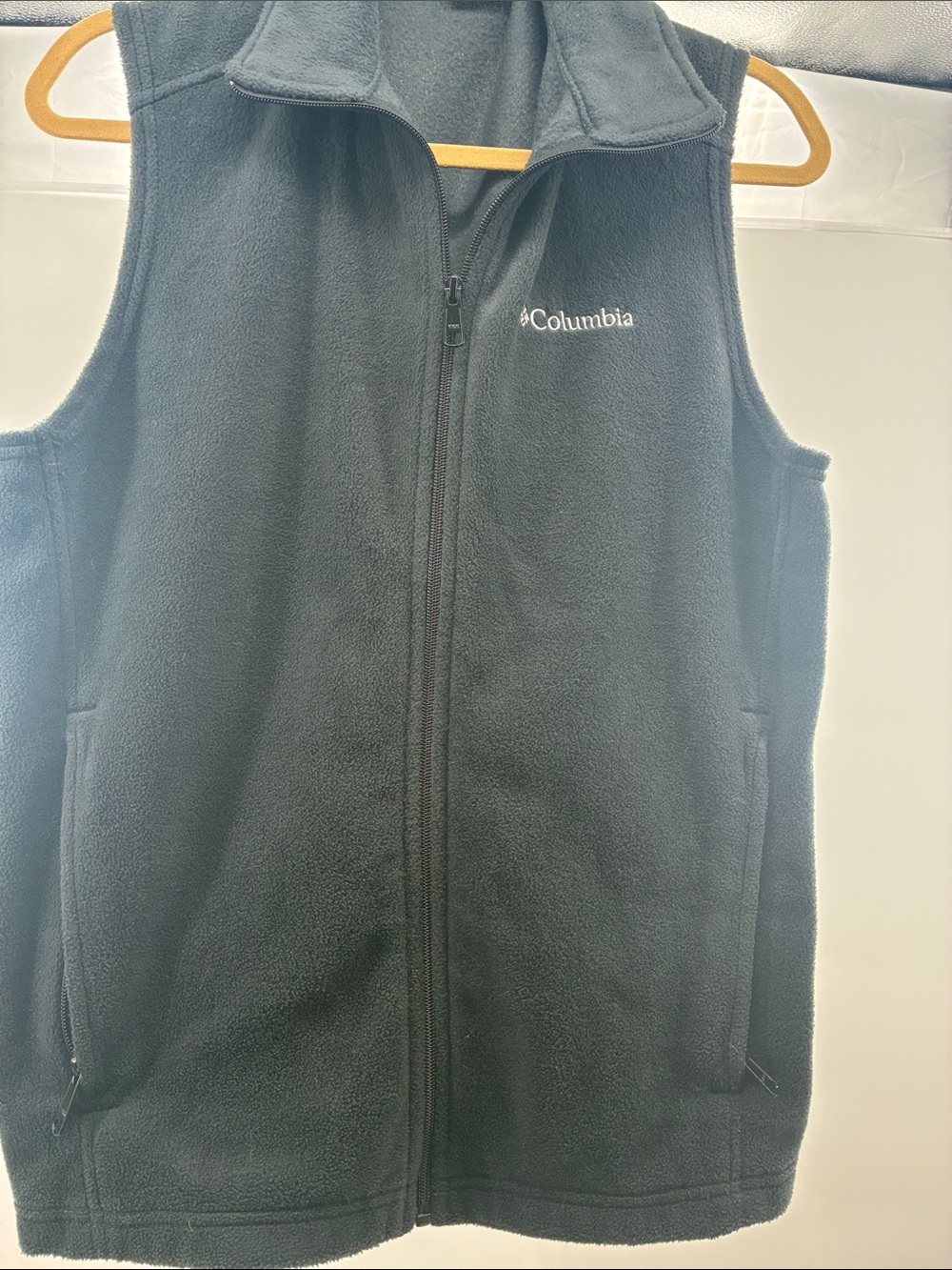 Columbia Men's Black Fleece Vest with Full Zip